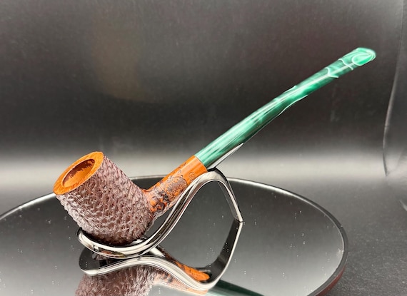 Handmade briar tobacco pipe