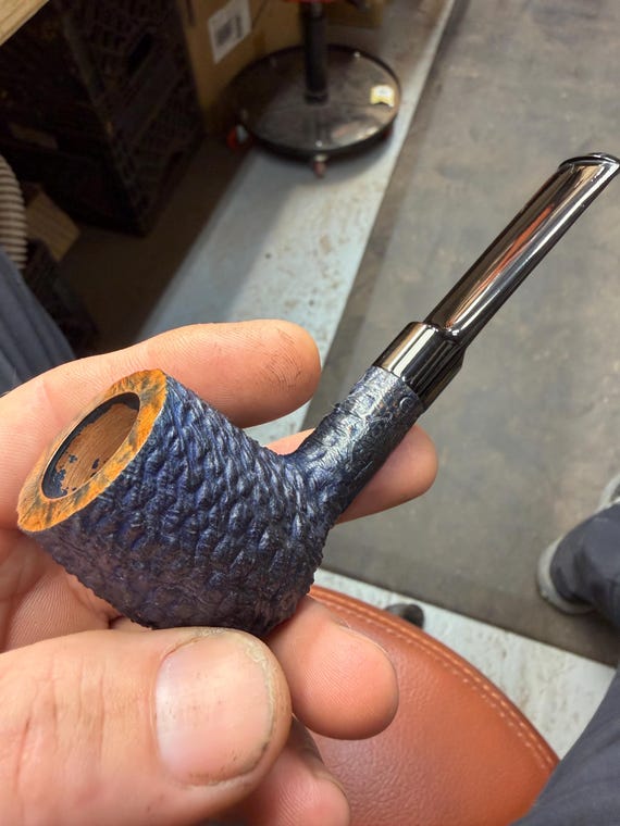 Handmade briar tobacco pipe