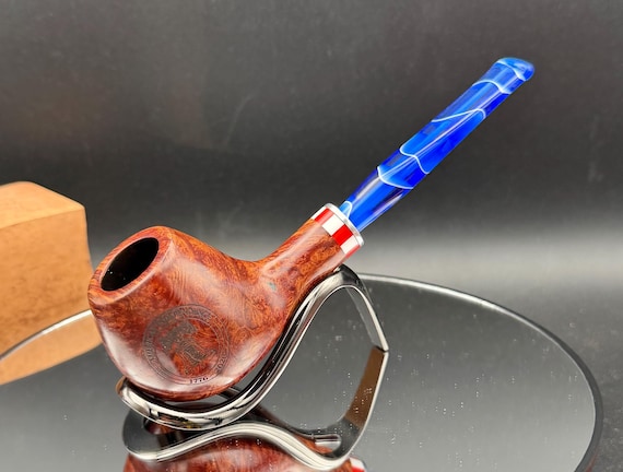 Handmade briar tobacco pipe
