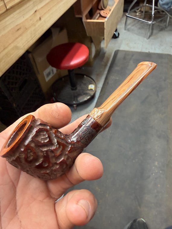 Handmade briar tobacco pipe