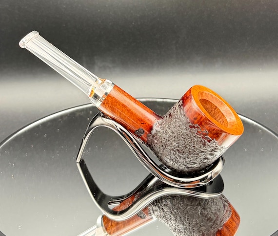 Handmade briar tobacco pipe