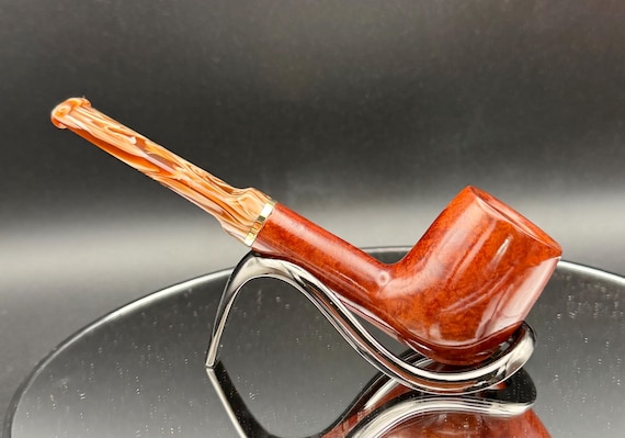 Handmade briar tobacco pipe