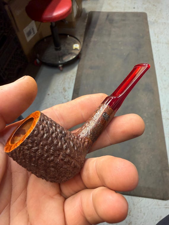 Handmade briar tobacco pipe