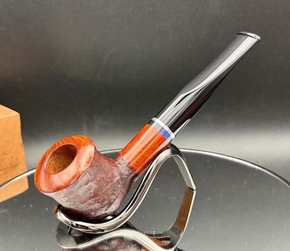 Handmade briar tobacco pipe
