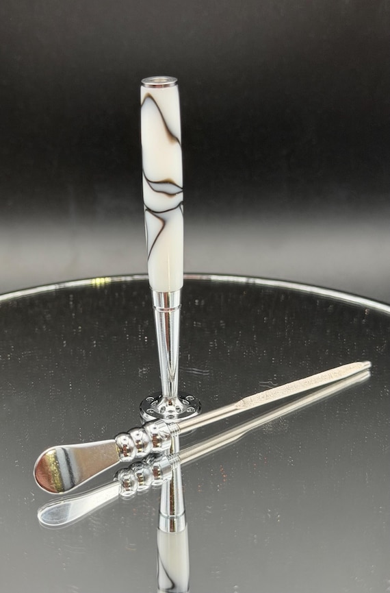 Fancy tobacco pipe tamper