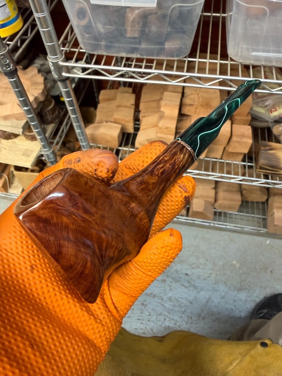 Handmade briar tobacco pipe