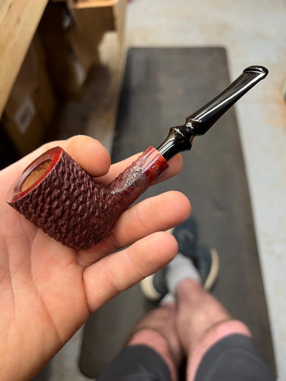 Handmade briar tobacco pipe