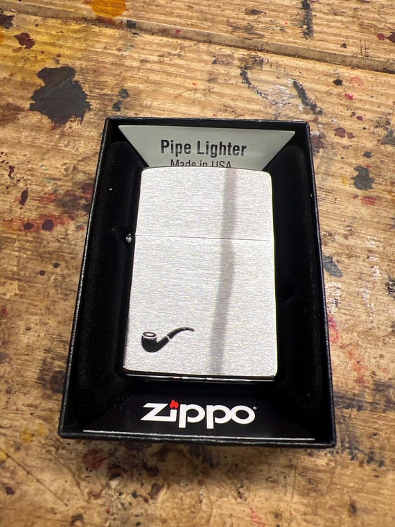 Zippo pipe insert wind proof lighter.