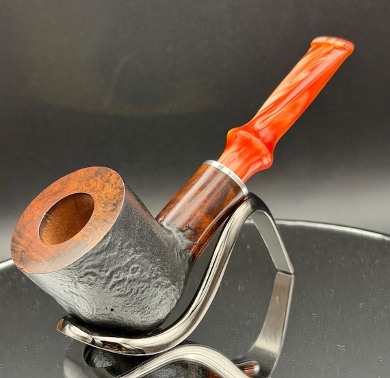 Handmade briar tobacco pipe