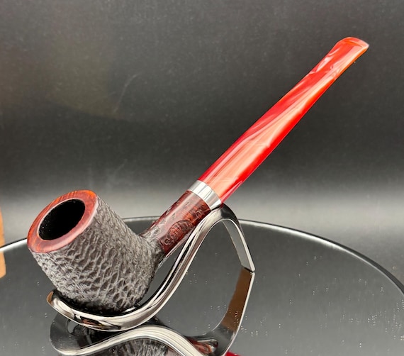 Handmade briar tobacco pipe