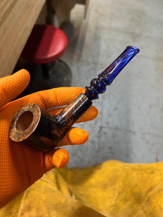 Handmade briar tobacco pipe