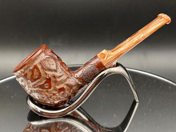 Handmade briar tobacco pipe