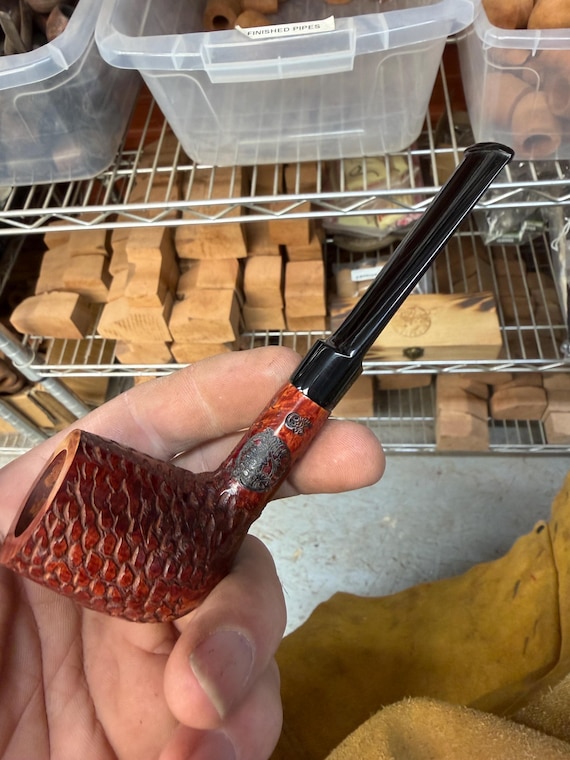 Handmade briar tobacco pipe