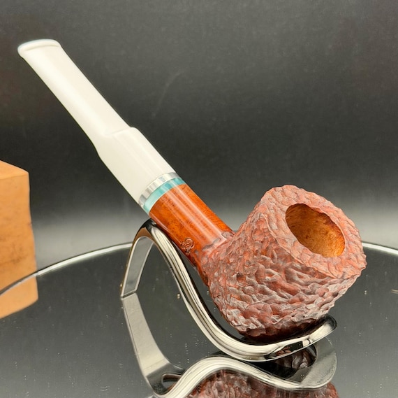Handmade briar tobacco pipe