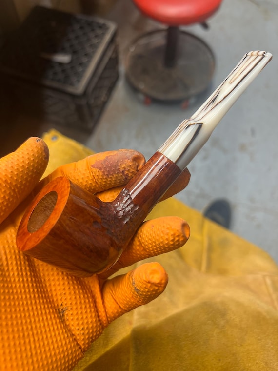 Handmade briar tobacco pipe