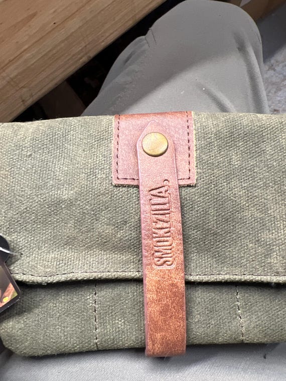 Medium tobacco pouch