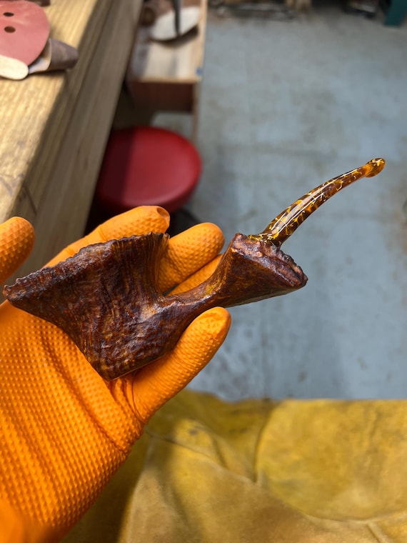 Handmade briar tobacco pipe