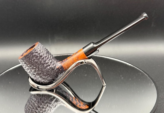 Handmade briar tobacco pipe