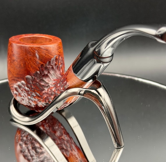 Handmade briar tobacco pipe