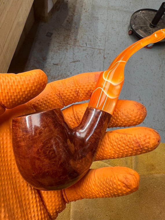 Handmade briar tobacco pipe