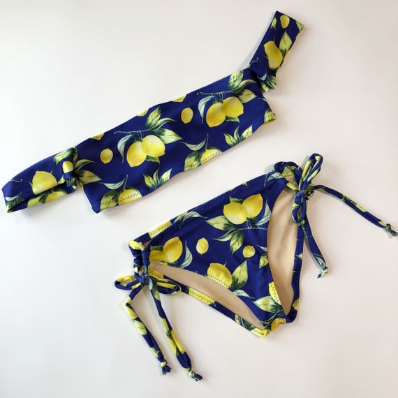 lemon print bikini