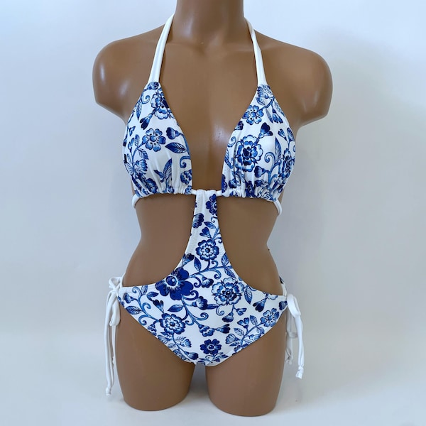 Asian Fox Women's All-Over Print One-Piece Swimsuit