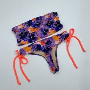 Women&#39;s floral Bandeau Thong Bikini Swimsuit
