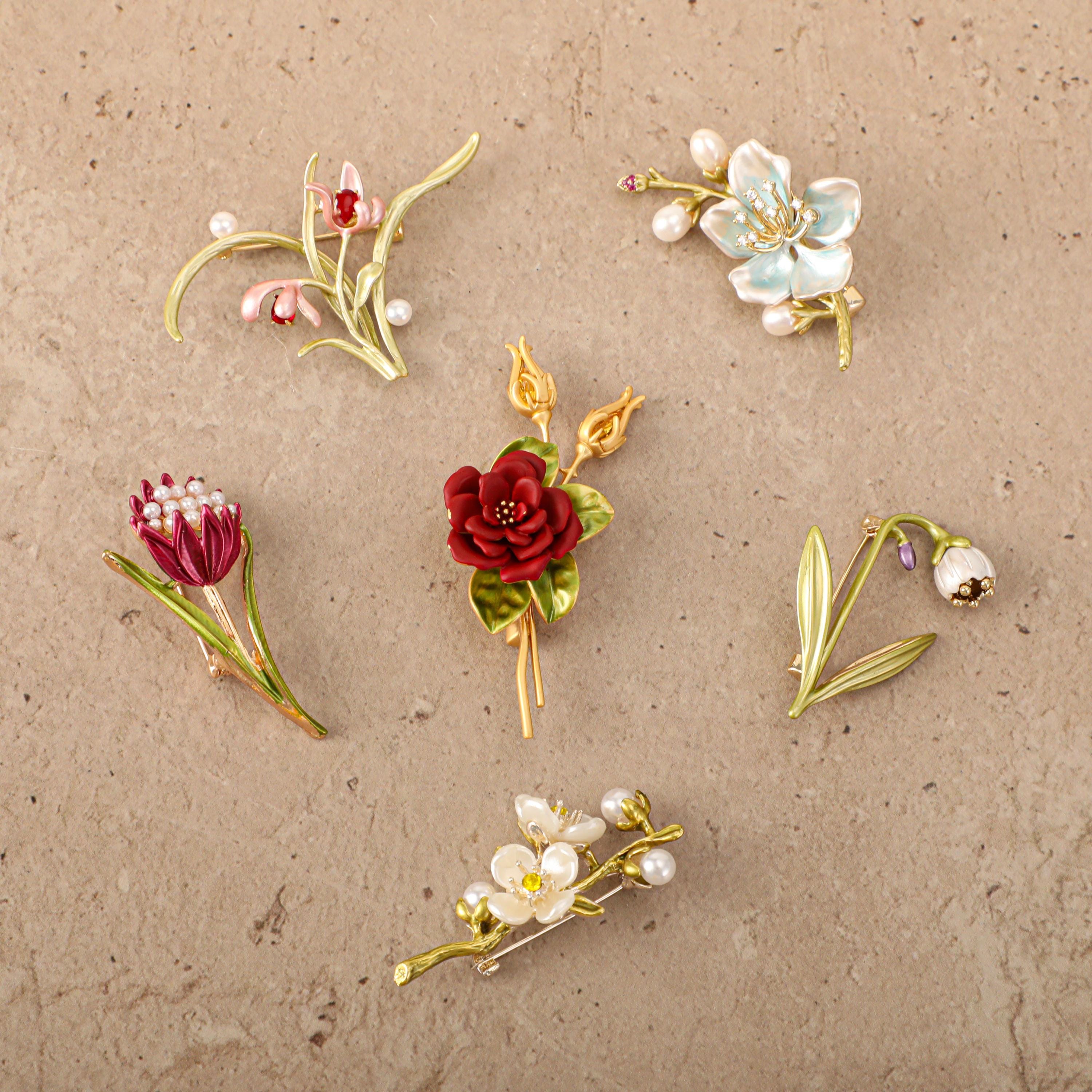 花のブローチ - Etsy 日本