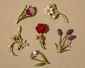 Broche de flores de aniversário personalizado, broche de copo-de-leite, broche de flores de floco de neve, broche de pérolas artificiais, broche de flores feito à mão, broche de casamento