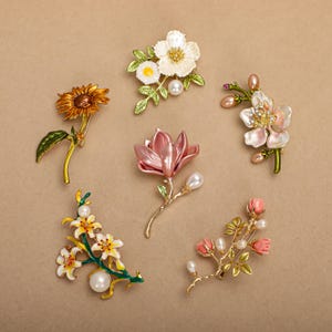 Vintage Brooches & Pins | Chipper's Jewelry | Bonney Lake, WA