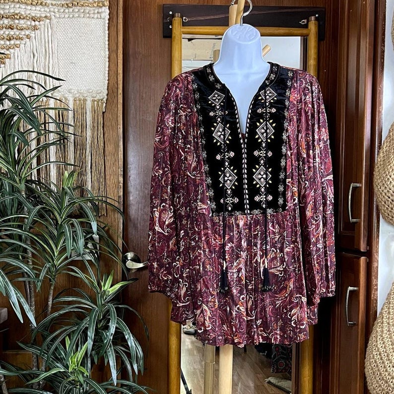 Anthropologie Glenda Blusa da contadina in pizzo 1X Top boho con nappe e stampa paisley, stile romantico e fluente, taglie forti, stile Anthro, regalo per lei, top autunnale Whimsigoth immagine 2