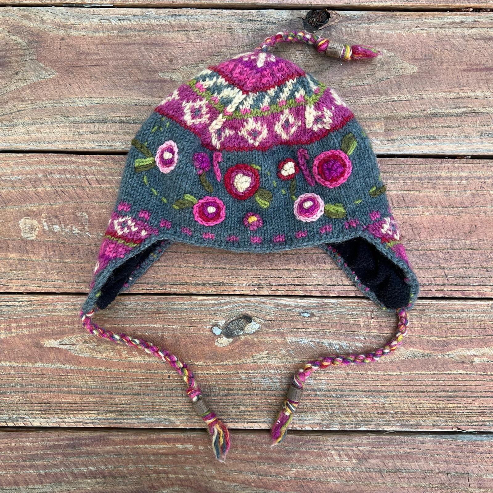 Newari Hand Knit Wool Ear Flap Hat Gray Pink Floral Fleece  display picture 1