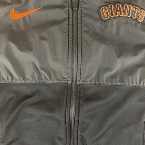 Chaqueta Nike San Francisco Giants con cremallera completa, talla S, negra, auténtica MLB, para calentar béisbol, ropa deportiva para el día del partido, regalo para fanáticos de San Francisco, ropa del equipo. imagen 8