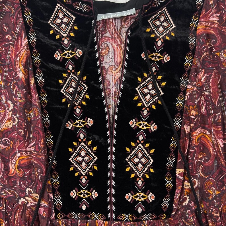 Anthropologie Glenda Blusa da contadina in pizzo 1X Top boho con nappe e stampa paisley, stile romantico e fluente, taglie forti, stile Anthro, regalo per lei, top autunnale Whimsigoth immagine 7