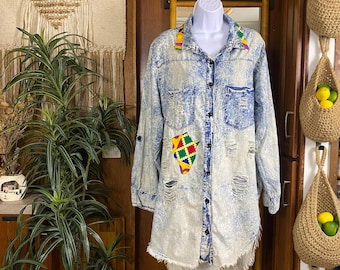 Afrika Grafik Denim Shirt Damen 3X 90er Acid Wash Distressed High-Low Top Vintage Grunge Festival Plus Size Oversized Streetwear Shacket
