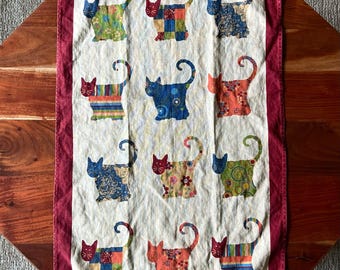 Ulster Weavers Linen Cat Tea Towel Farmhouse Decor Framable Textile Art Gift UK Kitchen Cats Cottage Style Wall Hanging Folk Art Linen Towel