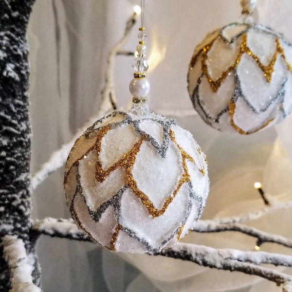 White Christmas Ornaments, Christmas Bauble, Christmas Decoration, Tree decoration, Winter Wonderland Christmas Baubles