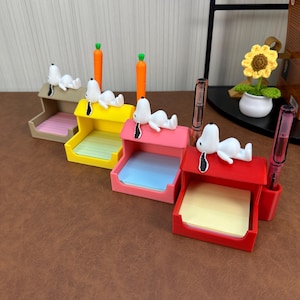 Snoopy Note Pad Holder with Pen Cup | Cute Desk Organizer & Sticky Note Holder | Funny Office Gift, Teacher Gift, Snoopy Desk Decor