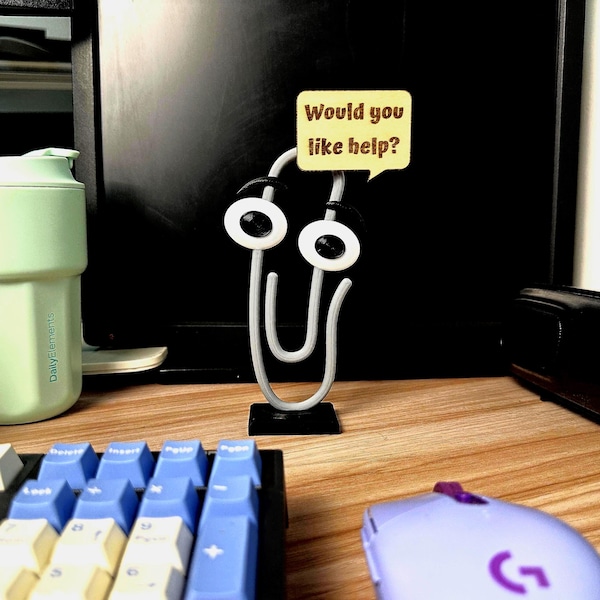 Clippy Desk Toy with Custom Text Sign – Funny Office Decor, Personalized Paperclip Figure, Retro Desk Gift, Y2K Coworker Gag Gift