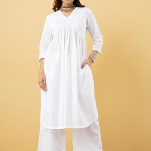 Chandni / Conjunto de algodón blanco para mujer / Kurta larga y palazzo / Ropa informal india minimalista / Vestido étnico blanco / Conjunto de verano