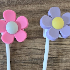 Flower Straw Topper, Mixed Color Straw Caps, Tumbler Accessories, Kids Straw Toppers, Gifts for her, silicone straw accessories, Flowers
