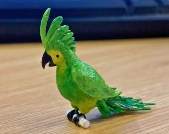 Hand-Painted Resin Parrot Figurine | Tropical Bird Sculpture, Collectible Decor