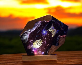 Galaxy Astronaut Resin Lamp, Space Diorama Night Light, Handmade Cosmic Decor
