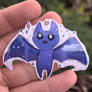 Friendly purple bat sticker / whimsical smiling bat with open wings and stars / magical and cute bat design / watterptoof Vinyl Aufkleber