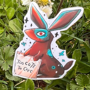 Adesivo in vinile "Too Cute to Care Bunny" / Adesivo coniglio stravagante / Adesivo estetico giocoso / Adesivo coniglio gotico / Adesivo carino ma impertinente