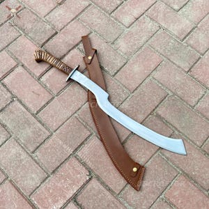 Hand -Forged Egyptian Khopesh Sword | Curved Carbon Steel Blade with Leather Sheath| Ancient Warrior Replica | Cosplay and Collector Gift