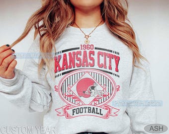 Sudadera de fútbol de Kansas City, camiseta de cuello redondo, camiseta de fútbol de Kansas City, camiseta de aficionado al fútbol, regalos de fútbol de Kansas City, camiseta de cuello redondo para el día del juego