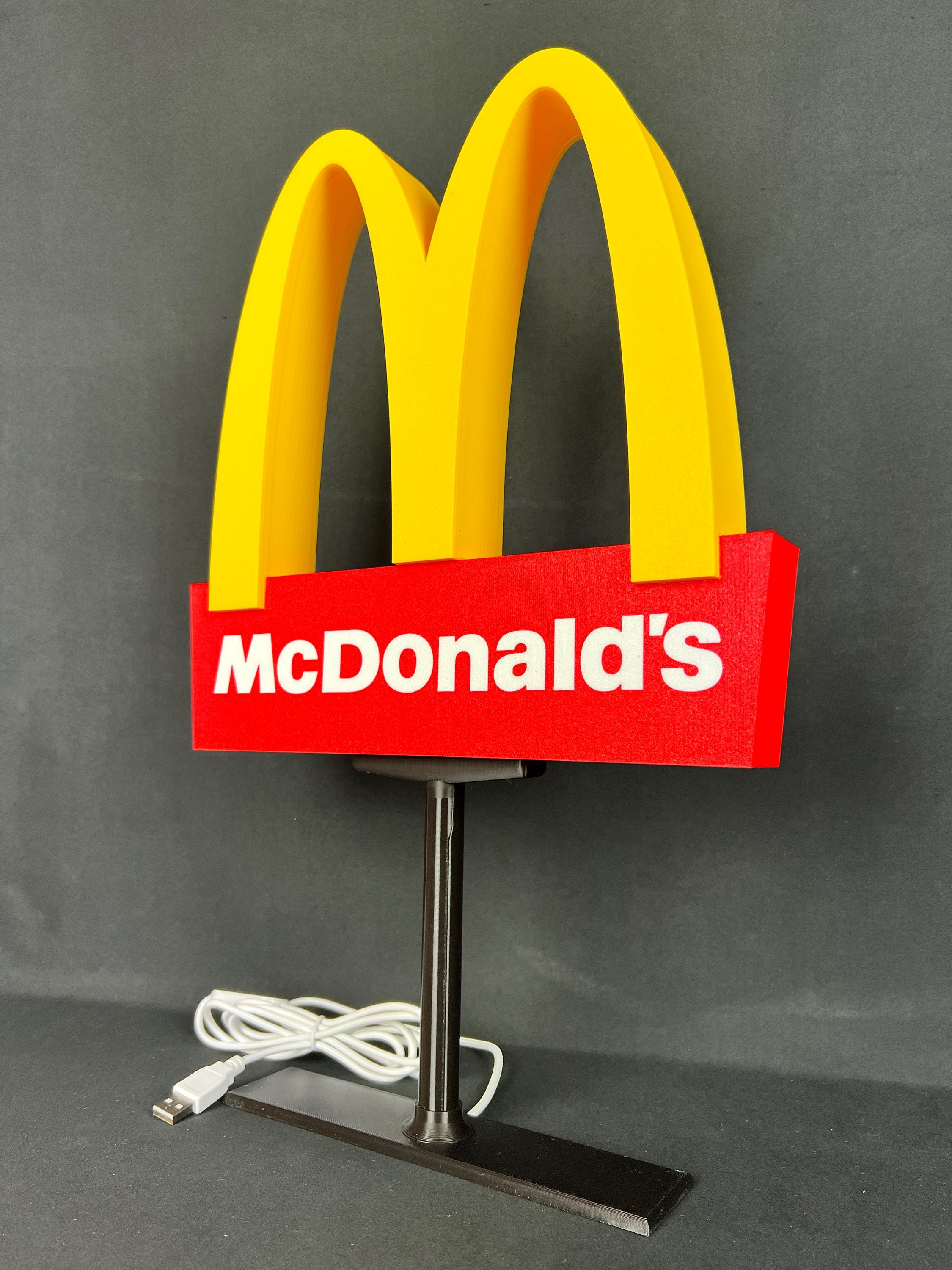 マクドナルドのライト付き看板 マクドナルドのライト付き看板 LED