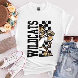 Distressed Wildcats Mascot T-Shirt: Game Day College Spirit Tee