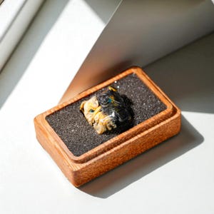 Handmade Bulldog Artisan Resin Keycap: Gamer Gift